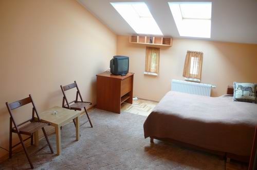 Apartament w Sopocie do wynajcia. Sopot Dwupoziomowy. Sypialnia na II poziomie z oem maeskim. Zapraszamy na wakacje nad morzem w 2010 i 2011!!