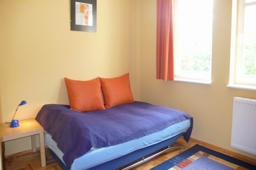 Apartament w Sopocie do wynajcia. Sopot Dwupoziomowy. Sypialnia Nr 1 na I poziomie. Zapraszamy na wakacje nad morzem w 2010 i 2011!!